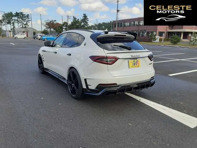 MASERATI Levante 2017 — photo 6 sur 8