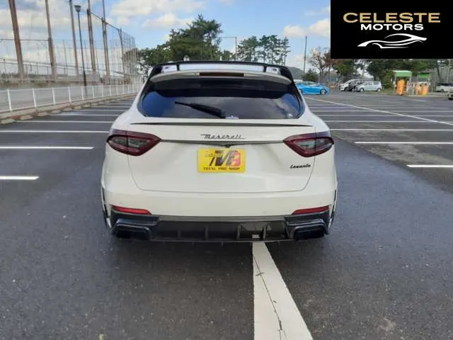 MASERATI Levante 2017 — photo 7 sur 8