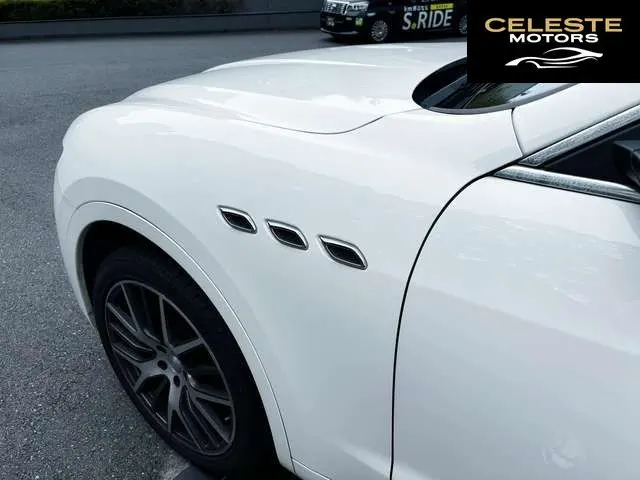 MASERATI Levante 2016 — photo 8 sur 8
