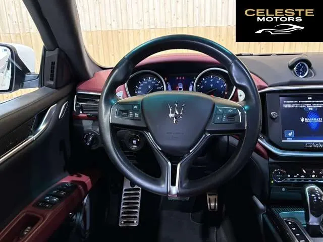MASERATI Ghibli 2015 — photo 6 sur 8