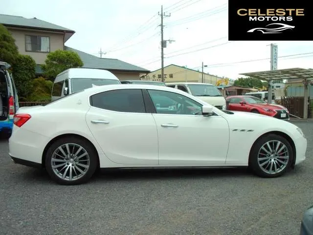 MASERATI Ghibli 2014 — photo 2 sur 8