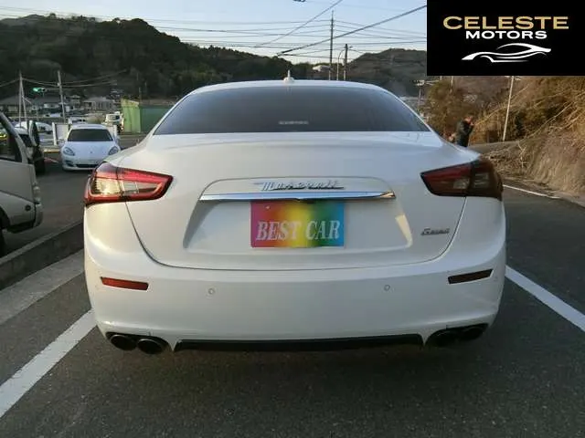 MASERATI Ghibli 2014 — photo 2 sur 8