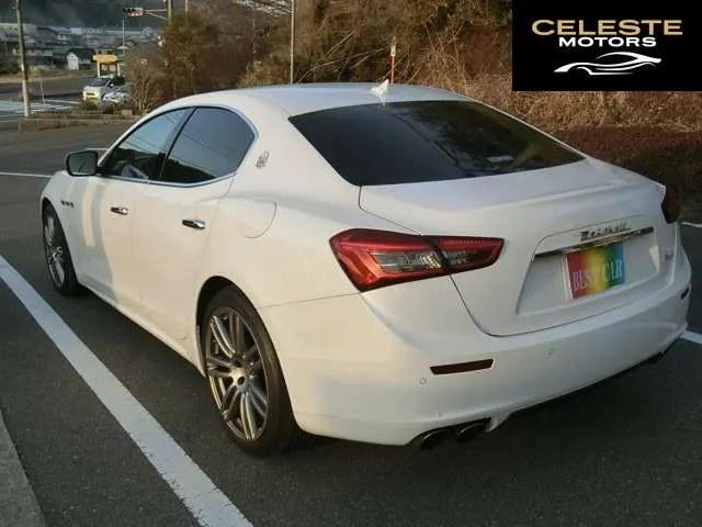 MASERATI Ghibli 2014 — photo 3 sur 8