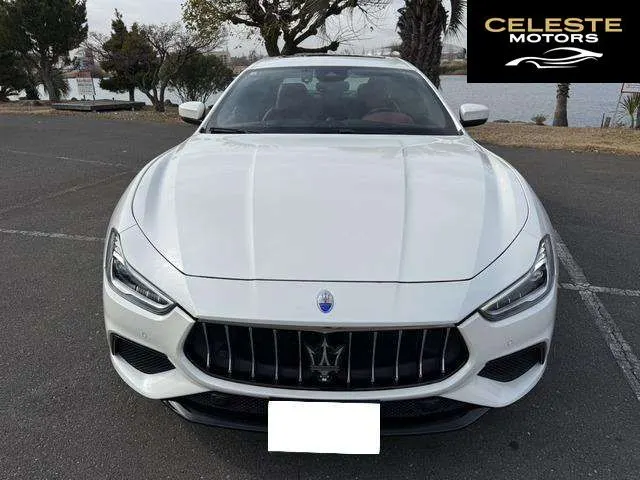 MASERATI Ghibli 2017 — photo 6 sur 8