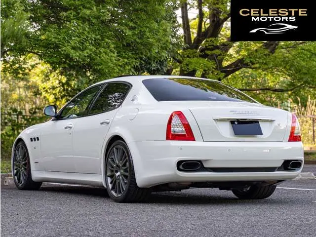 MASERATI Quattroporte 2012 — photo 4 sur 8