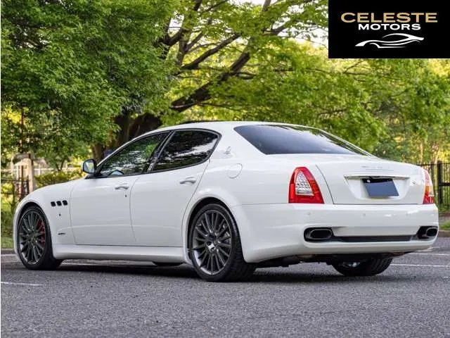 MASERATI Quattroporte 2012 — photo 6 sur 8