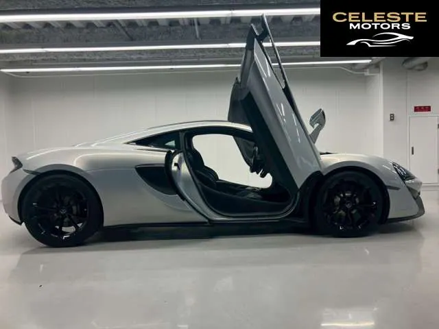 MCLAREN 540C Coupé 2018 — photo 4 sur 8