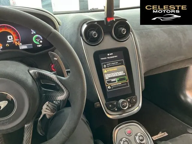 MCLAREN 620R 2020 — photo 6 sur 8
