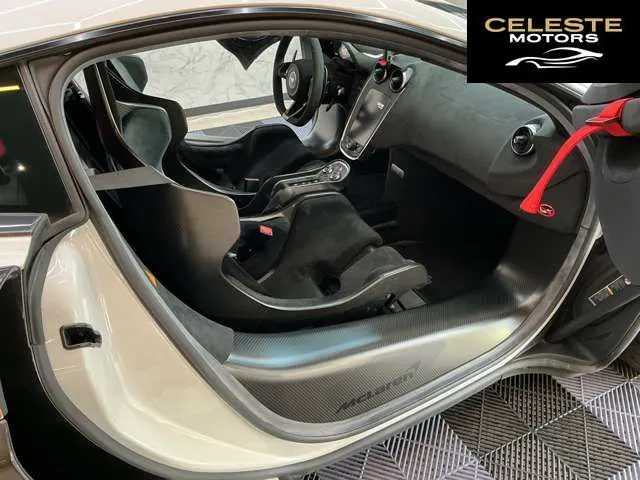 MCLAREN 620R 2020 — photo 8 sur 8