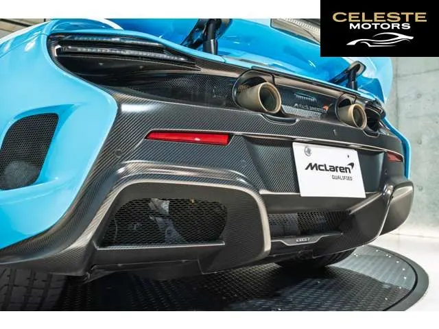 MCLAREN 675LT Spider 2016 — photo 7 sur 8