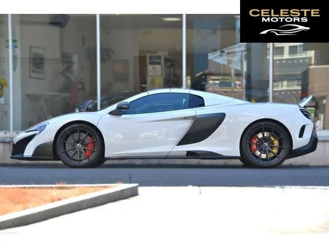 MCLAREN 675LT Spider 2016 — photo 3 sur 8