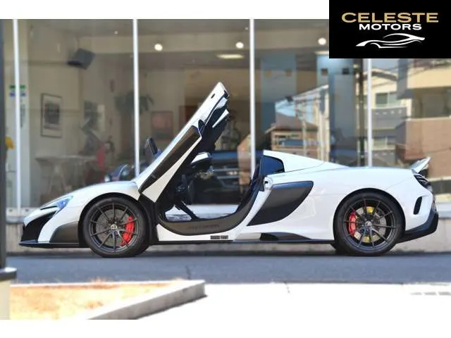 MCLAREN 675LT Spider 2016 — photo 4 sur 8
