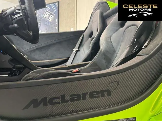 MCLAREN 675LT Spider 2016 — photo 2 sur 8