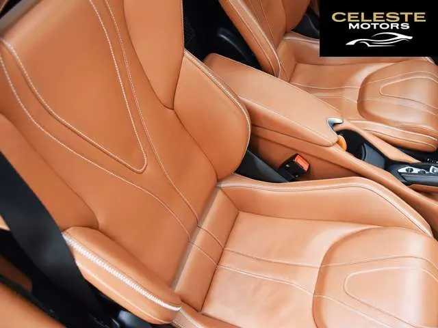 MCLAREN 720S 2019 — photo 8 sur 8