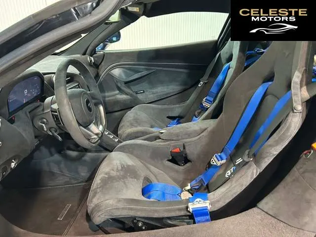 MCLAREN 720S 2018 — photo 4 sur 8