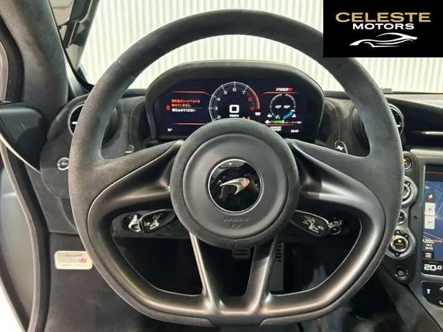 MCLAREN 720S 2018 — photo 6 sur 8