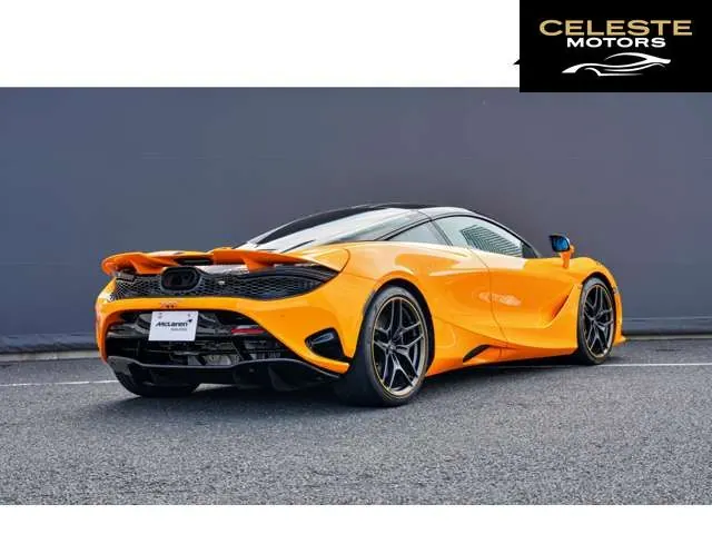 MCLAREN 750S 2025 — photo 2 sur 8