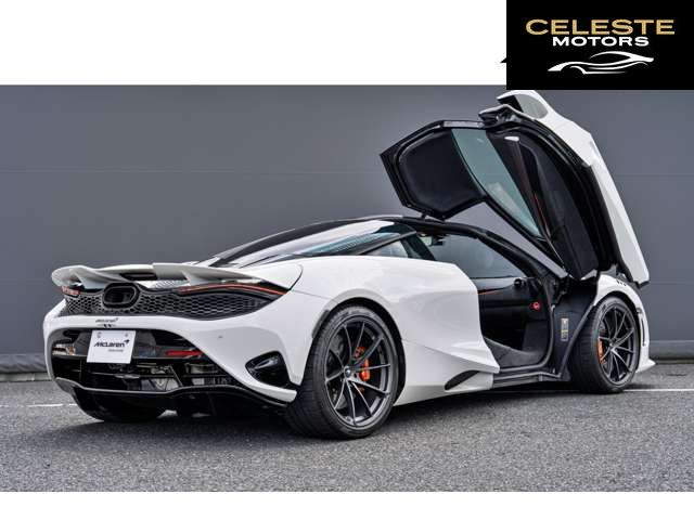 MCLAREN 750S 2024 — photo 2 sur 8