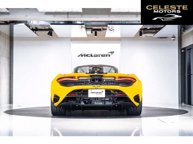 MCLAREN 750S 2024 — photo 4 sur 8
