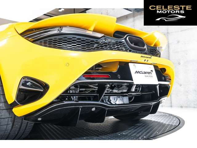 MCLAREN 750S 2024 — photo 7 sur 8