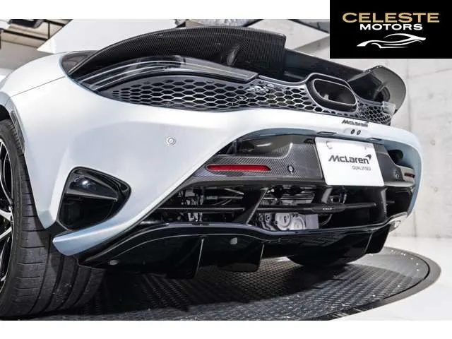 MCLAREN 750S 2024 — photo 2 sur 8