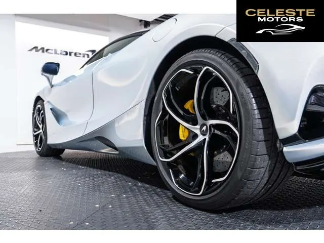 MCLAREN 750S 2024 — photo 7 sur 8
