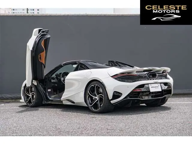 MCLAREN 750S Spider 2024 — photo 5 sur 8