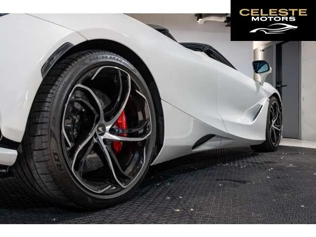 MCLAREN 750S Spider 2024 — photo 7 sur 8
