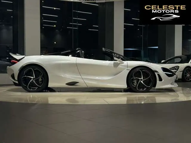 MCLAREN 750S Spider 2024 — photo 8 sur 8