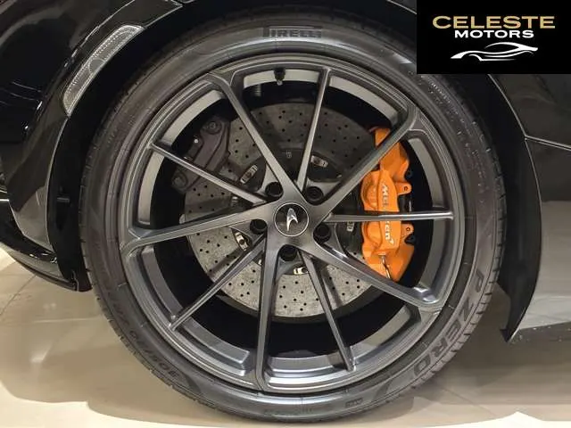 MCLAREN 750S Spider 2024 — photo 8 sur 8