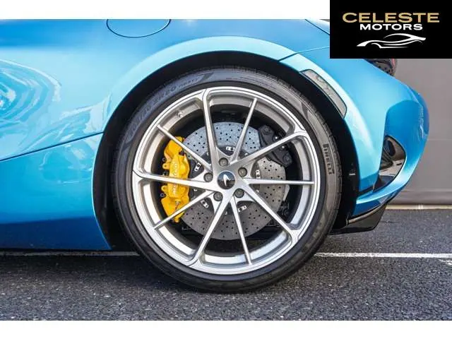 MCLAREN 750S Spider 2025 — photo 5 sur 8