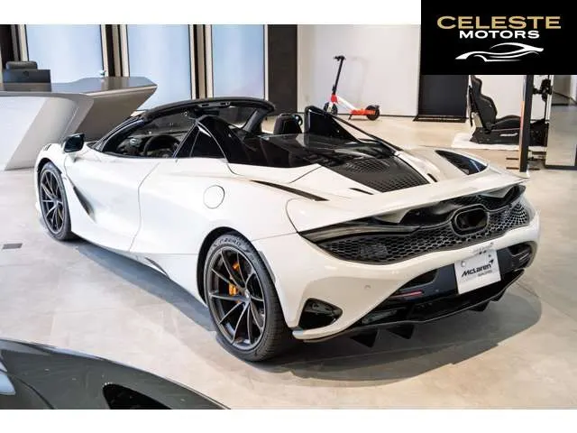 MCLAREN 750S Spider 2025 — photo 6 sur 8