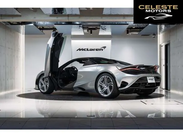 MCLAREN 750S Spider 2024 — photo 4 sur 8