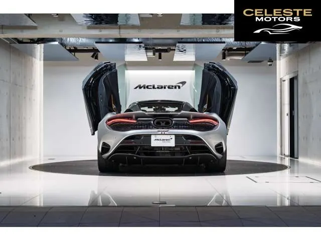 MCLAREN 750S Spider 2024 — photo 6 sur 8