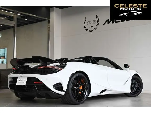 MCLAREN 750S Spider 2024 — photo 1 sur 8