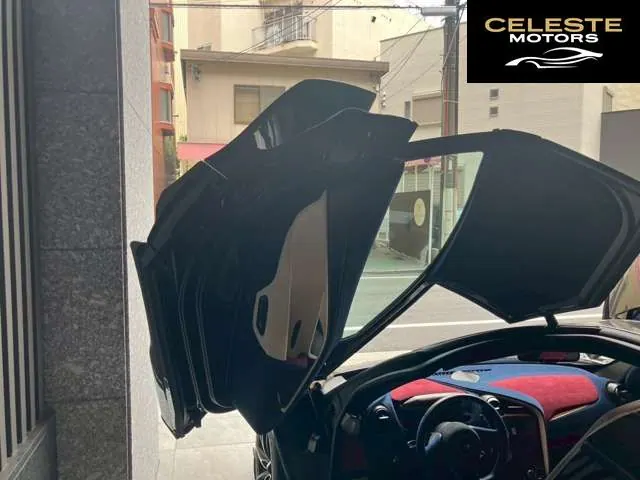 MCLAREN 765LT 2021 — photo 5 sur 8