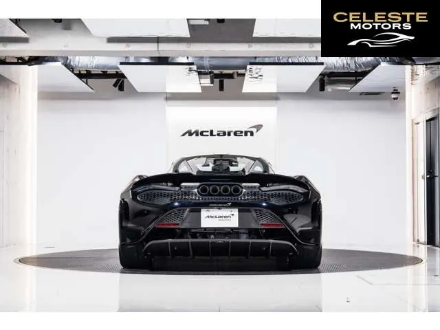 MCLAREN 765LT 2021 — photo 2 sur 8