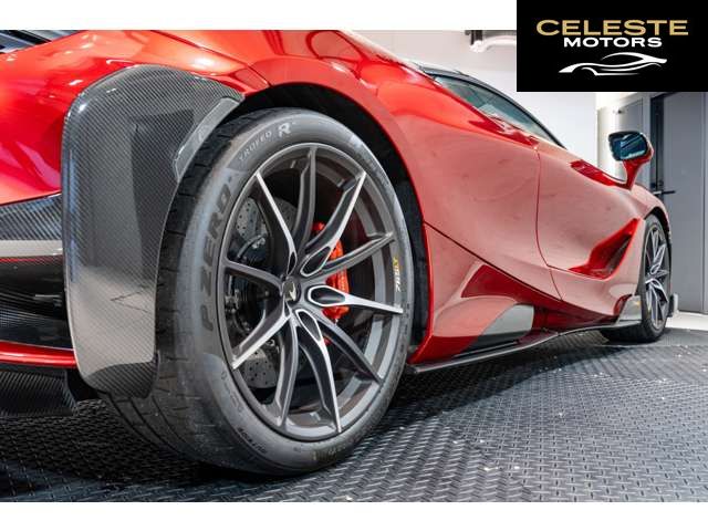 MCLAREN 765LT 2021 — photo 6 sur 8
