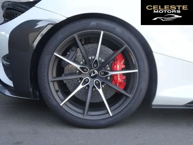 MCLAREN 765LT 2021 — photo 8 sur 8