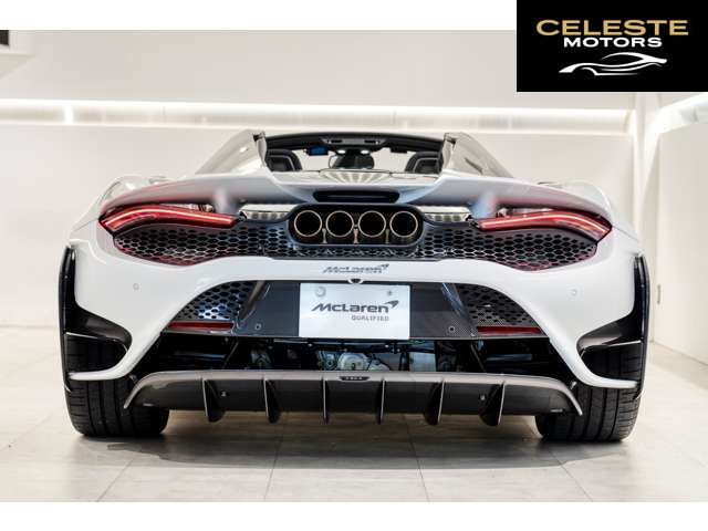 MCLAREN 765LT Spider 2022 — photo 5 sur 8
