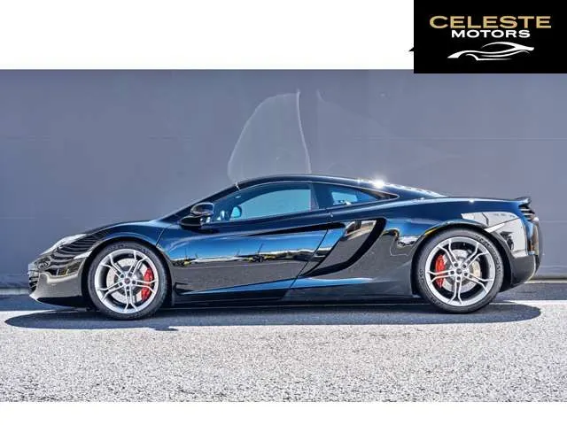 MCLAREN MP4-12C 2012 — photo 6 sur 8
