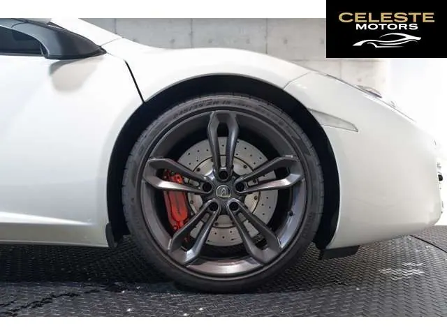 MCLAREN MP4-12C 2014 — photo 5 sur 8