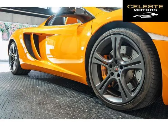 MCLAREN MP4-12C Spider 2013 — photo 8 sur 8