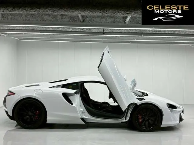 MCLAREN Artura 2023 — photo 6 sur 8