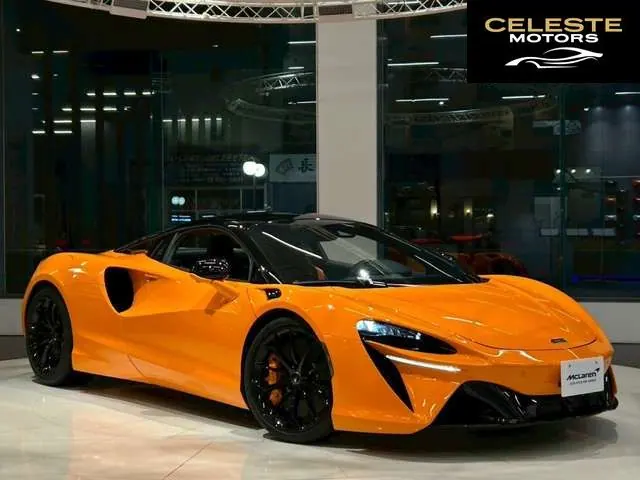 MCLAREN Artura 2023 — photo 4 sur 8