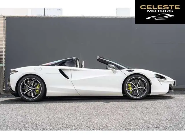 MCLAREN Artura Spider 2025 — photo 2 sur 8