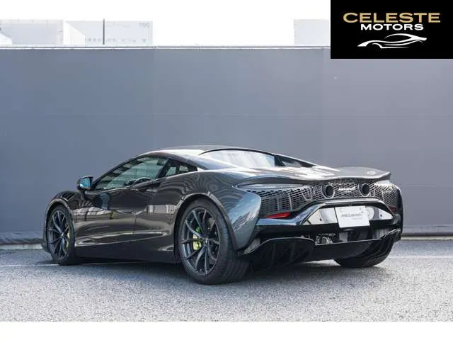 MCLAREN Artura 2024 — photo 5 sur 8