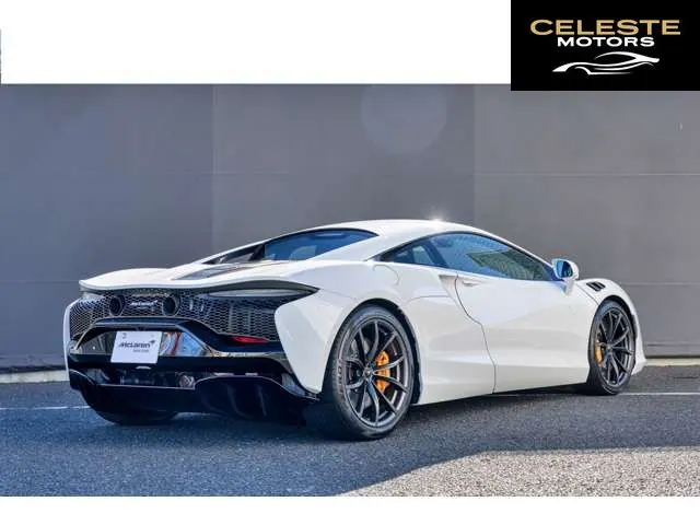 MCLAREN Artura 2024 — photo 3 sur 8