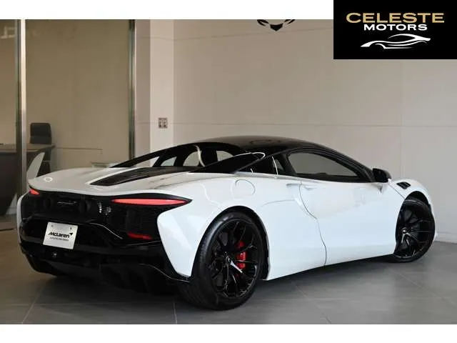 MCLAREN Artura 2023 — photo 5 sur 8