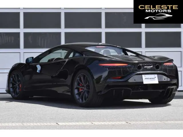 MCLAREN Artura 2024 — photo 2 sur 8